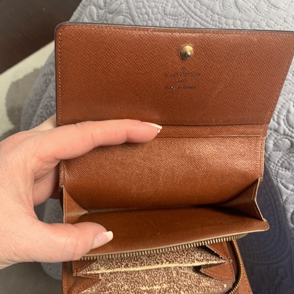Louis Vuitton Monogram Canvas Brown & Gold Wallet - Picture 10 of 16